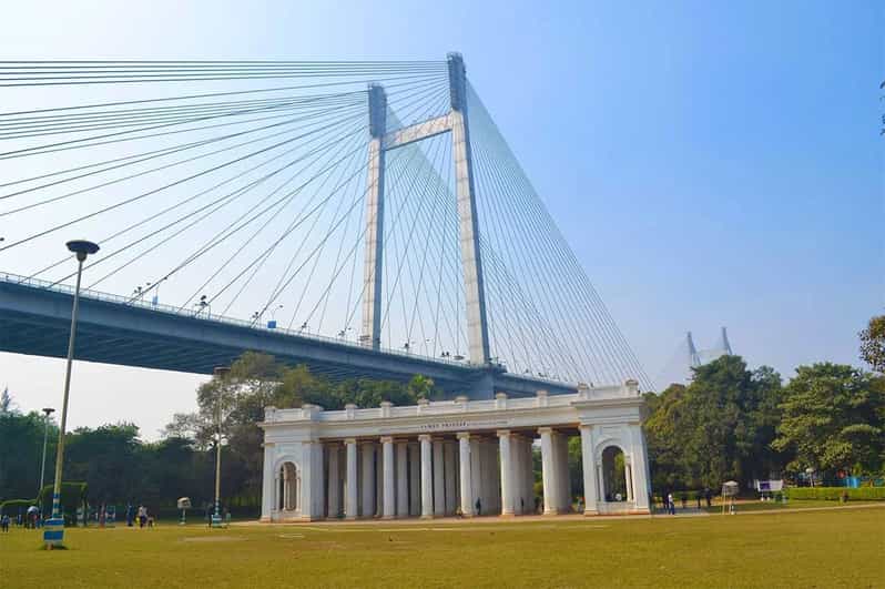 Kolkata: Full-Day City Tour With a Local Guide - Local Artistry and Culture