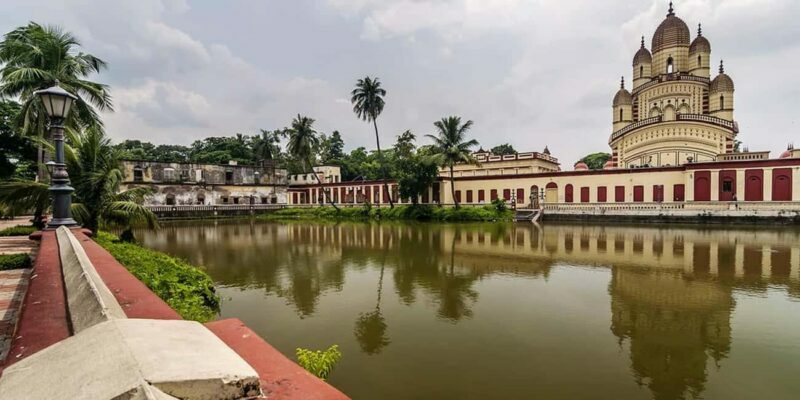 Kolkata: Heritage Walk with Boat Ride and local Transport - Why This Tour Excels