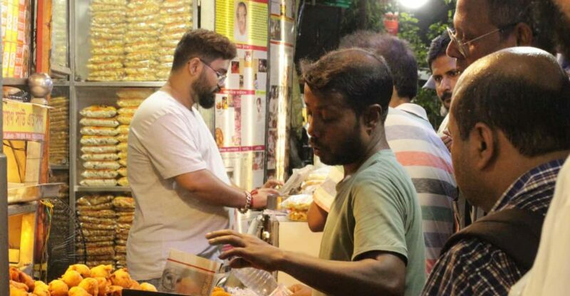 Kolkata Midtown Madness- A Street Food & Nightlife Tour - Exploring Kolkatas Midtown Madness: A Street Food & Nightlife Adventure
