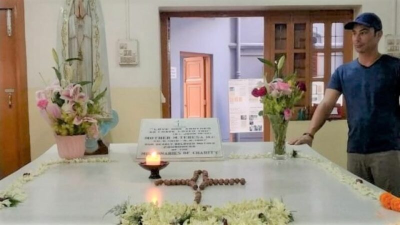 Kolkata: Private House of Mother Teresa & Church Tour - Tour Cost and Inclusions