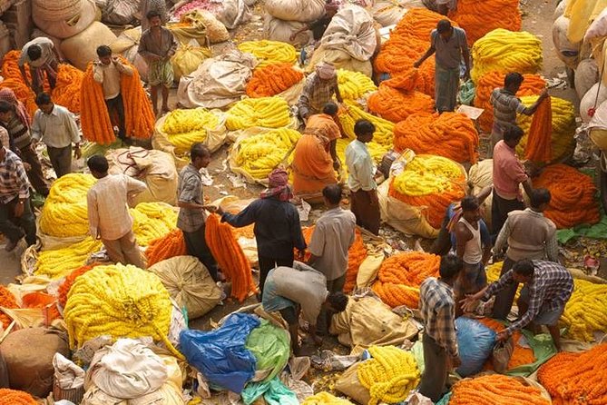 Kolkata - Sounds and Sights - Private Full Day City Tour - Savoring Local Delicacies