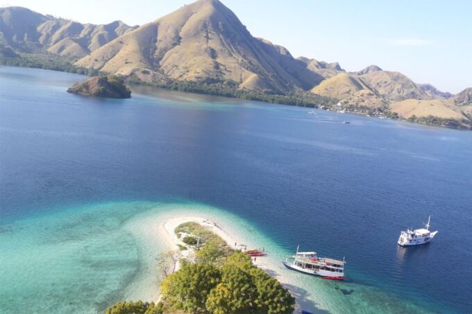 Komodo Island Tour: 3Days 2Nights - Boat and Accommodation