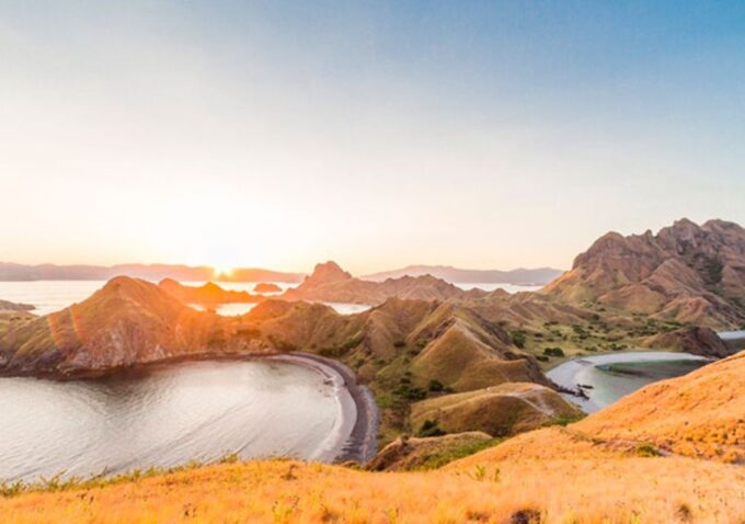 Komodo Islands: 2D1N Speedboat Tour, Land Tour & Hotel Stay - Booking and Cancellation Policy