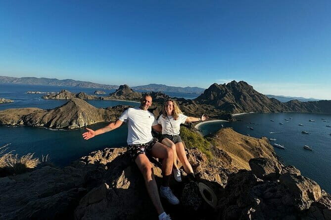 Komodo Islands with Speedboat in Labuhan Bajo - Key Points