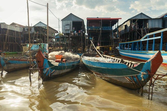 Kompong Phluk Floating Village Private Half-Day Tour - Boat Tour Experience