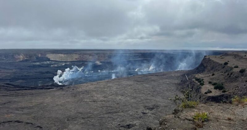 Kona: Kilauea Summit to Shore - Traversing Mauna Loas Landscapes