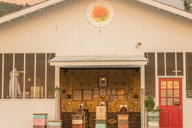Kona Tour: Coffee Plantation, Kealakekua Bay, Kaloko-Honokohau Park, and Bee Farm - Kealakekua Bay