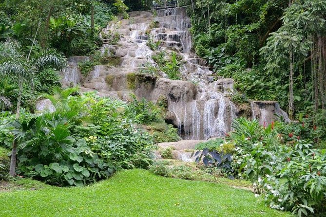 Konoko Falls and Park Private Tour With Hotel Pickup - Highlights of Konoko Falls and Park