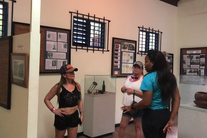 Konoko Falls & Bamboo Beach Transportation Only - Traveler Requirements