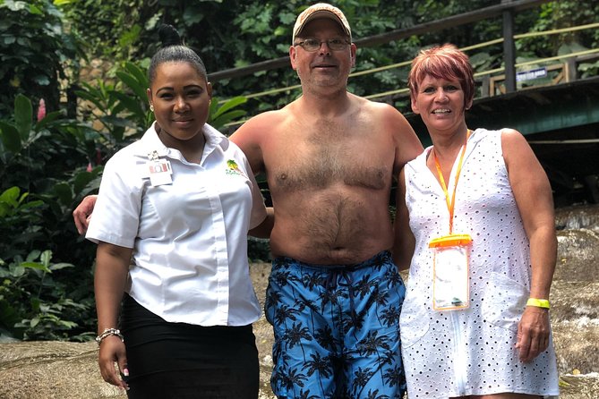 Konoko Falls & Bamboo Beach Transportation Only - Relaxing at Bamboo Beach