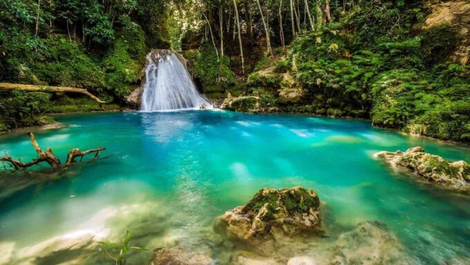 Konoko Falls, Blue Hole and Scotchies Tour With Shopping - Private Group Experience