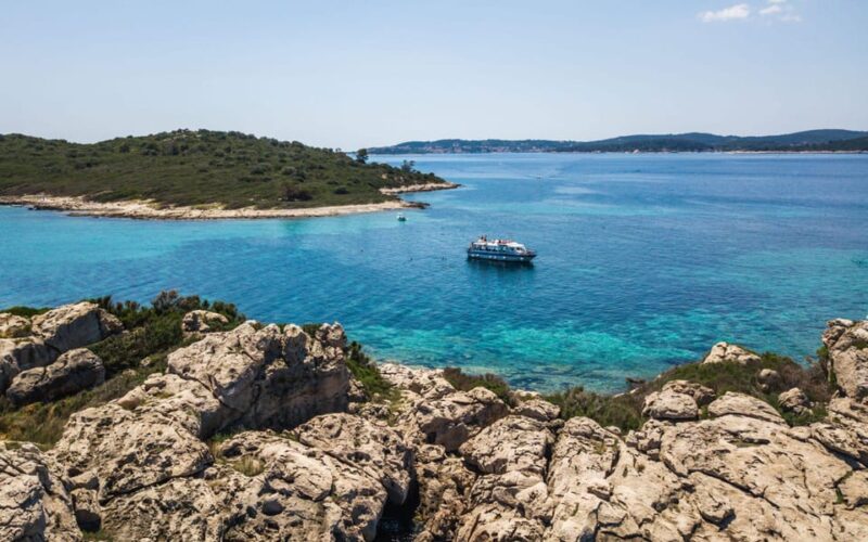 Korcula Boat Tour Islands Picnic - Logistics and Accessibility