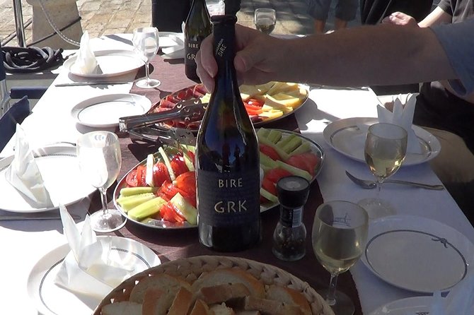 Korcula Island Yacht Cruise Including Wine Tasting and Dinner - Inclusions