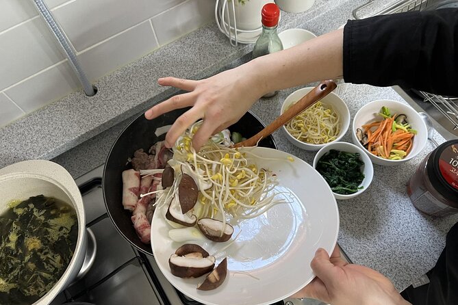 Korean Cooking Class in Seoul With a Professional Chef - Preparing Traditional Korean Dishes