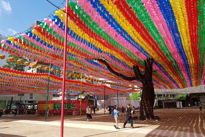Korean Palace and Temple Tour in Seoul: Gyeongbokgung Palace and Jogyesa Temple - Itinerary Highlights