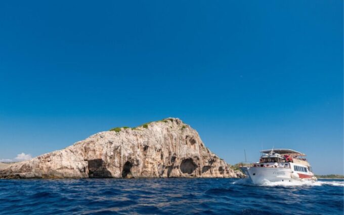 Kornati National Park to Island Mana & Kukljica & Beach Loje - Meal Options