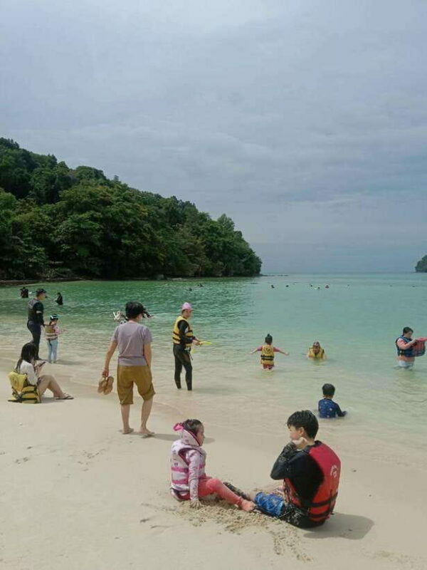 Kota Kinabalu: Manukan & Sapi Islands Snorkeling with Lunch - FAQ