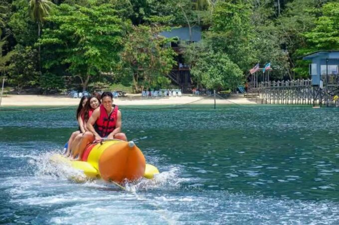Kota Kinabalu: Rainbow Island Ferry Tickets With Lunch - Getting There