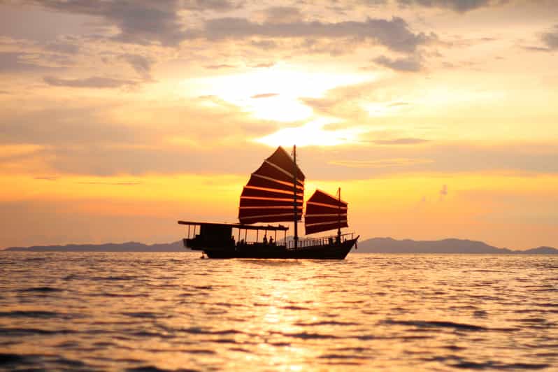 Krabi: 4-Islands Sunset Cruise With Bioluminescent Snorkel - Cocktails at Chicken Island