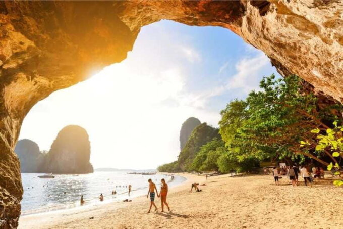Krabi: 4 Islands Tour by Speedboat With Lunch and Snorkeling - Meeting Point and Pickup