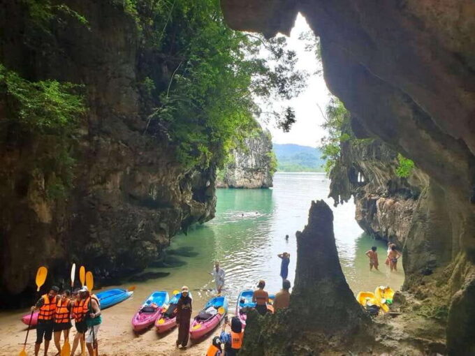 Krabi: a Kayaking Odyssey Through Din Daeng Mangrove Maze - Unlocking the Krabi Kayaking Experience: Pricing and Logistics