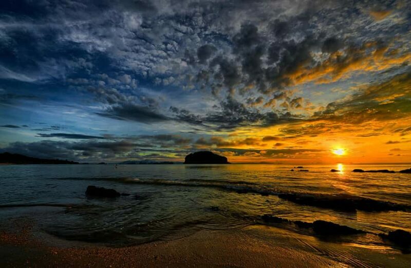 Krabi: Bioluminescent Plankton, 7 Islands sunset Tour & BBQ - The Journey: Transport, Group Size, and Comfort