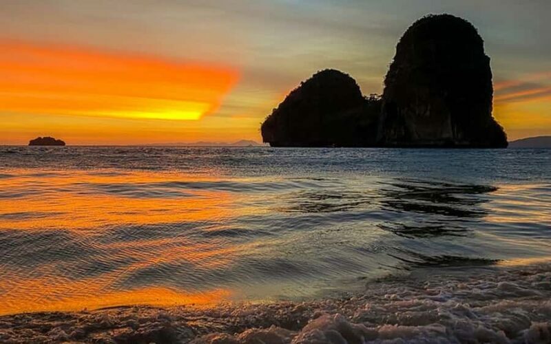 Krabi: Bioluminescent Plankton, 7 Islands sunset Tour & BBQ - The Bioluminescent Plankton Experience