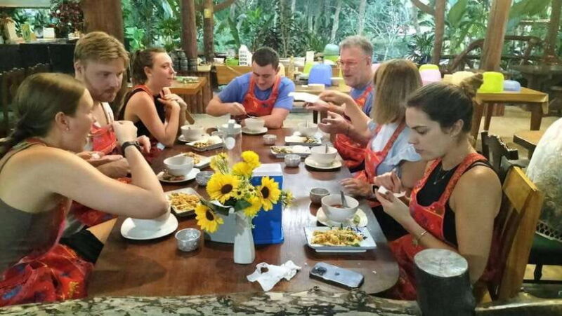 Krabi: Daily Thai Cooking Class With Smart Cook - Customer Experiences
