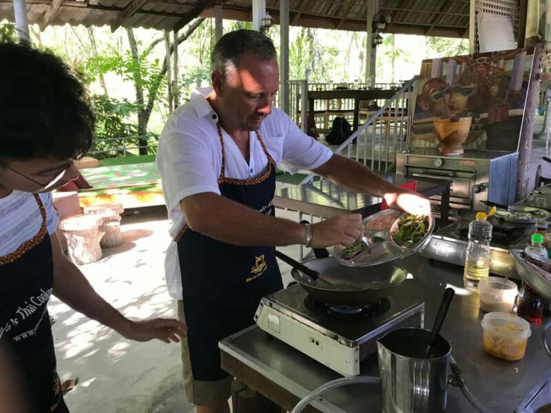 Krabi: Evening Thai Cooking Class at Ya's Cookery - Key Points