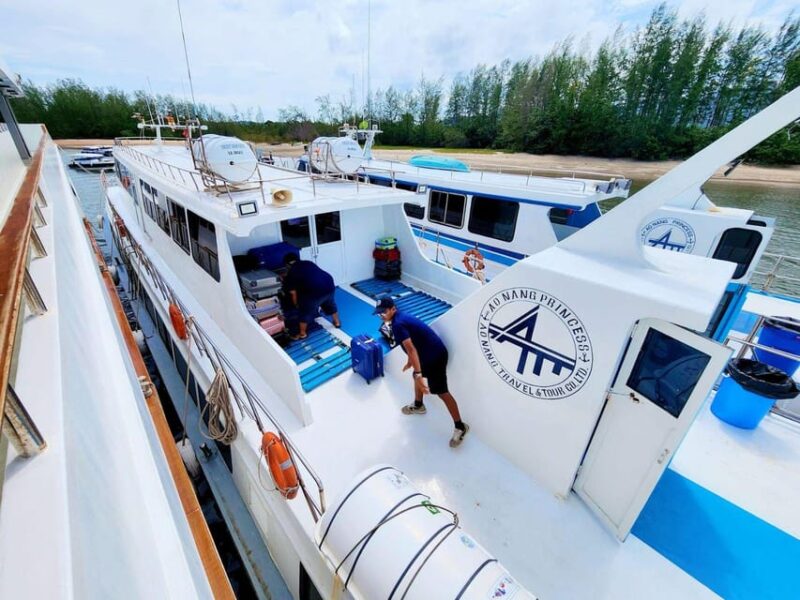 Krabi: Ferry From Aonang to Ko Phi Phi - Arrival at Koh Phi Phi