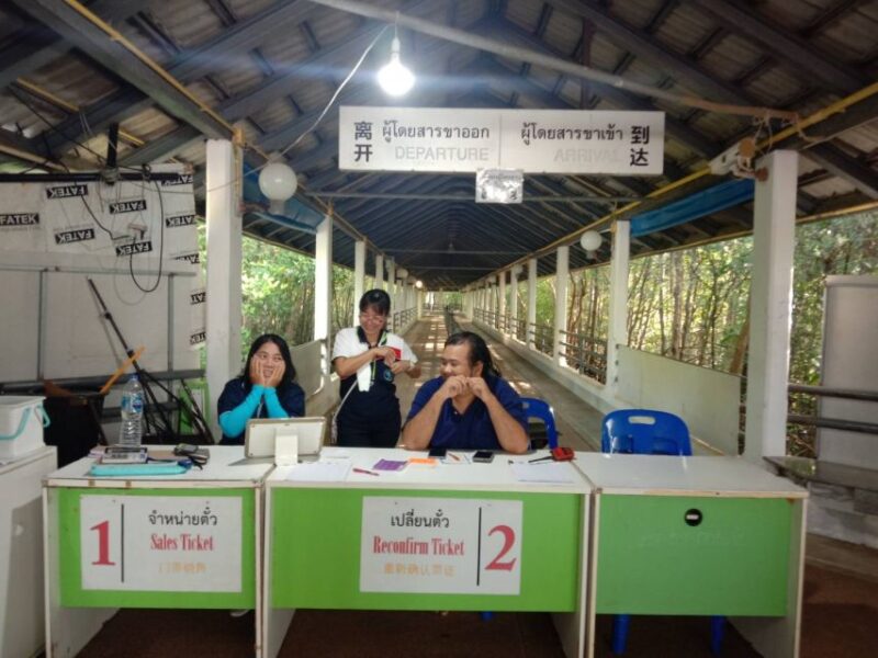 Krabi: Ferry Transfer To/From Phi Phi Tonsai or Laem Tong - Key Points