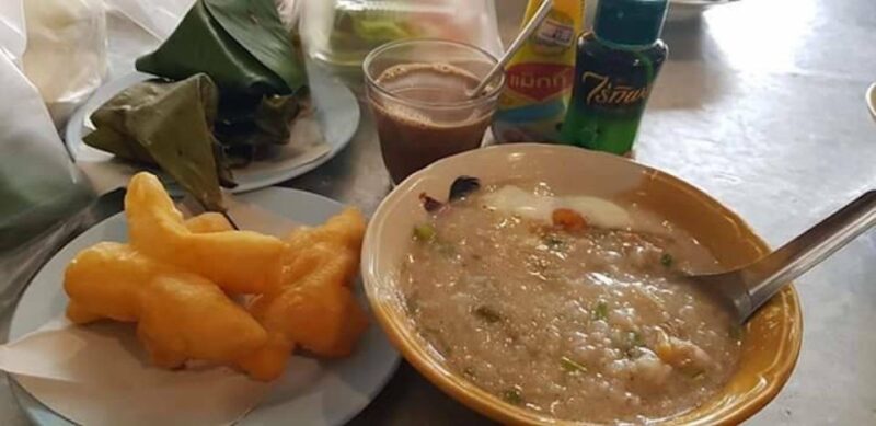 Krabi: Highlights Walking Tour With Buddhist Alms Ceremony - Maharat Market Breakfast