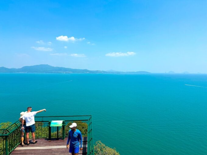 Krabi: Hong Island Day Trip by Speedboat With Thai Lunch - Frequently Asked Questions