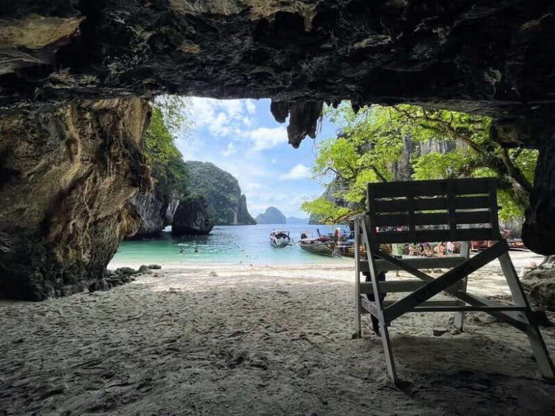 Krabi: Hong Island Full Throttle Fun by Speedboat With Lunch - Lunch on the Beach
