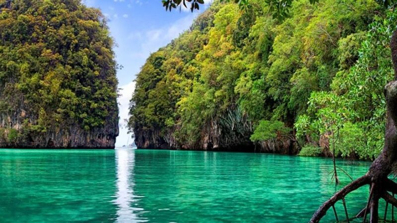 Krabi: Hong Island Private Speedboat Trip & Snorkeling - Itinerary Highlights