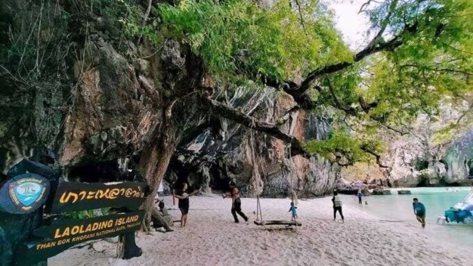 Krabi: Hong Island Private Speedboat Trip & Snorkeling - Hong Lagoon Exploration
