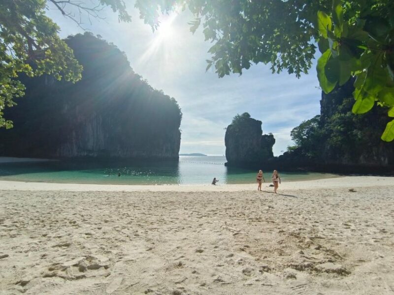 Krabi Hong Sunset Island Private Luxury Vintage Boat - Boat Specifications