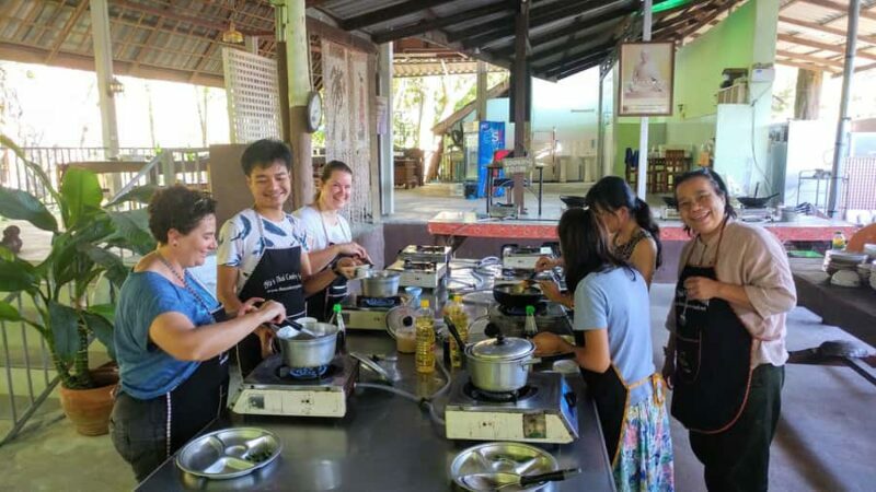 Krabi: Morning/Afternoon Thai Cooking Class at Ya's Cookery - Who Should Consider This Tour?