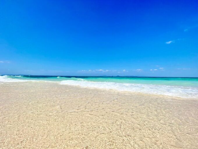 Krabi: Phi Phi Early Bird & 4 Islands Day Tour by Speedboat - Scenic Locations