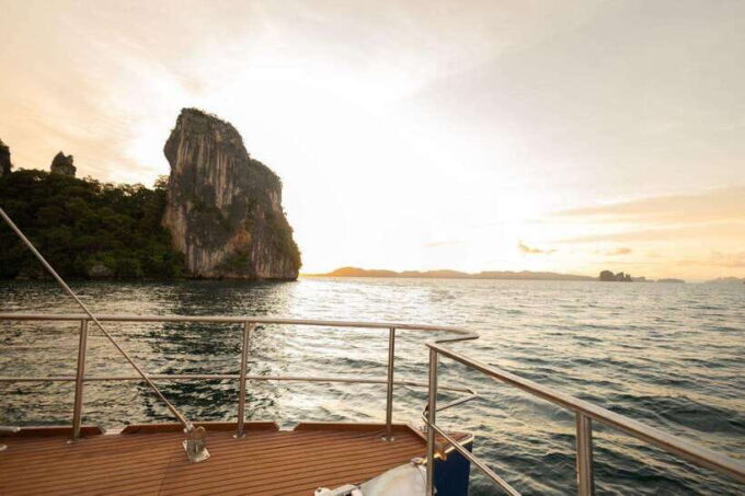 Krabi: Phi Phi Island Luxury Sunset Cruise by Meka Catamaran - Dietary Accommodations