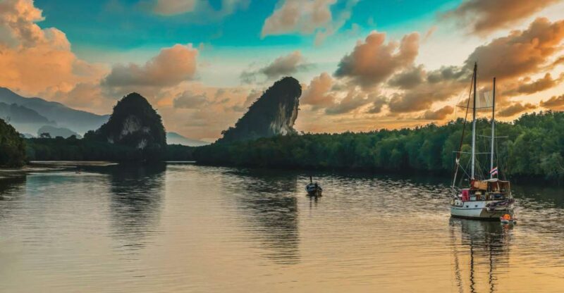 Krabi: Private Sunset Boat Trip and Night Market Tour - Itinerary and Experience