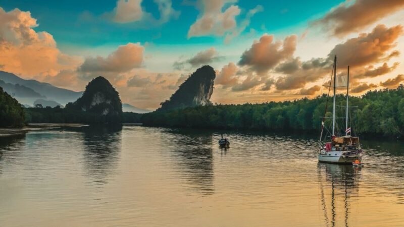 Krabi: Private Sunset Boat Trip and Night Market Tour - Highlights and Environmental Focus