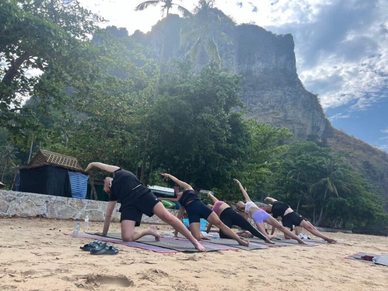 Krabi: Sunrise Yoga Balance Join-in Class - Booking