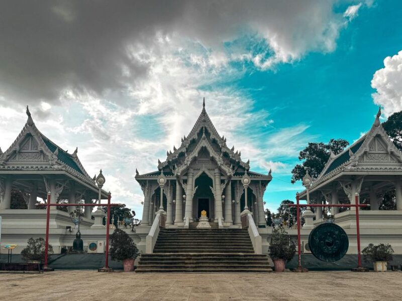 Krabi Towns Scavenger Hunt Landmarks! - Included Activities and Features