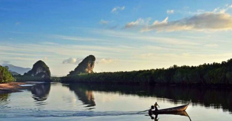 Krabi: Twin Mountains & Koh Klang Local Community Tour - Koh Klang Local Community