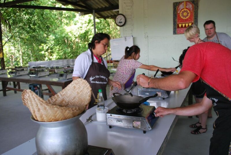 Krabi: Yas Cookery Late Afternoon Thai Cooking Class - Included Services