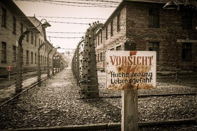 Krakow and Auschwitz Small Group Tour From Warsaw With Lunch - Krakow City Tour
