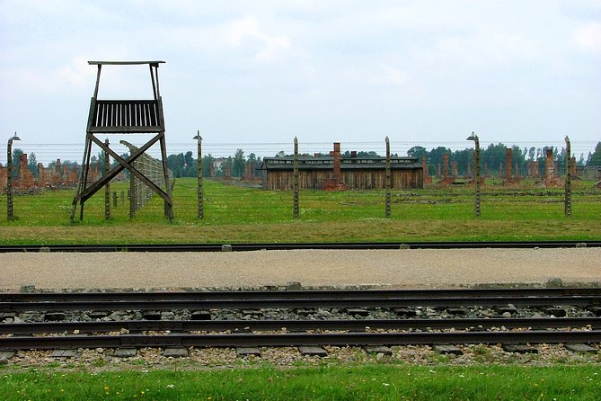 Kraków & Auschwitz-Birkenau Concentration Camp Full-Day Trip From Warsaw - Inclusions and Exclusions