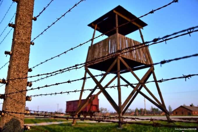 Krakow: Auschwitz-Birkenau Extended Guided Tour & Options - Frequently Asked Questions