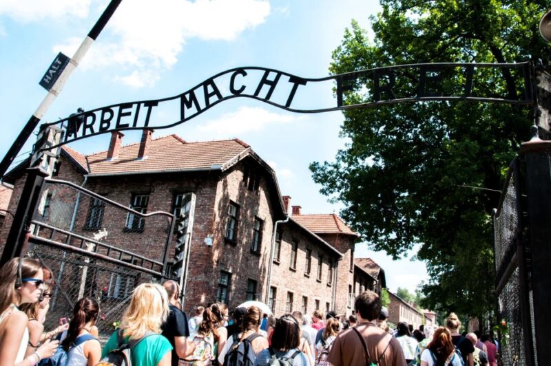 Krakow: Auschwitz-Birkenau Guided Tour Pickup/Lunch Options - Auschwitz-Birkenau Complex History